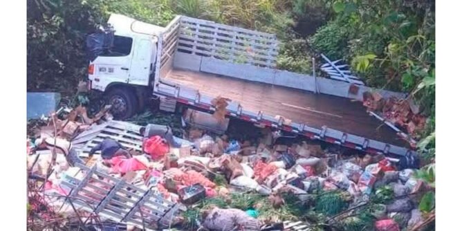 Accidente de camión en la vía Ancuya - Guaitarilla