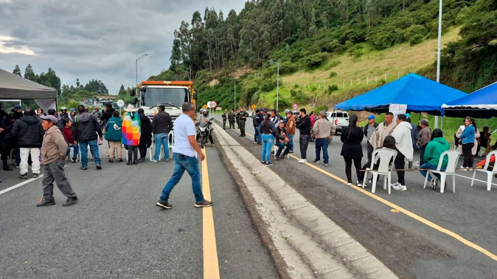 Bloqueo de la doble calzada en San Juán, Ipiales