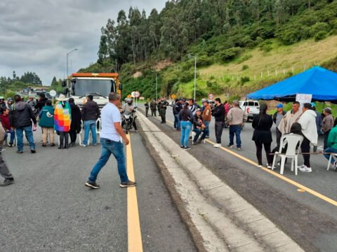 Bloqueo de la doble calzada en San Juán, Ipiales