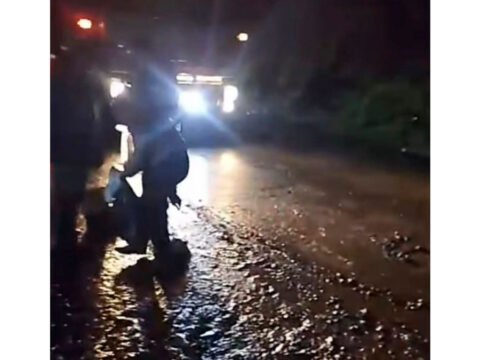 Cierre de la vía Túquerres - Samaniego en el kilómetro 19