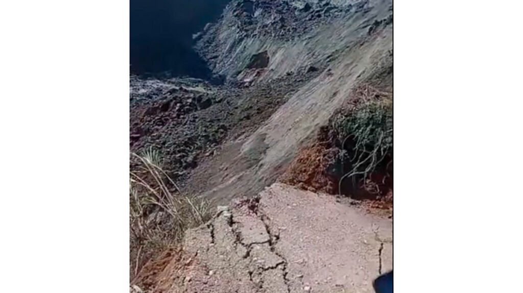 Colapso de la vía entre La Llanada y Samaniego