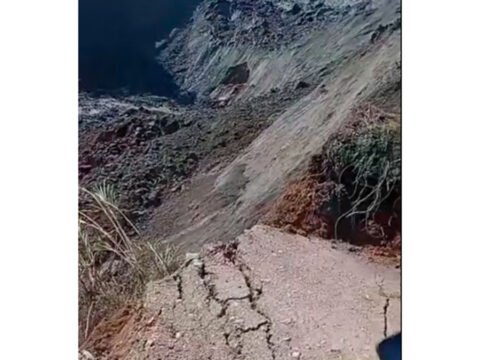 Colapso de la vía entre La Llanada y Samaniego