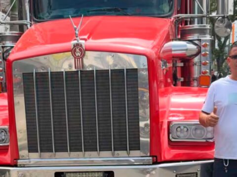 Conductor Miguel Oliva