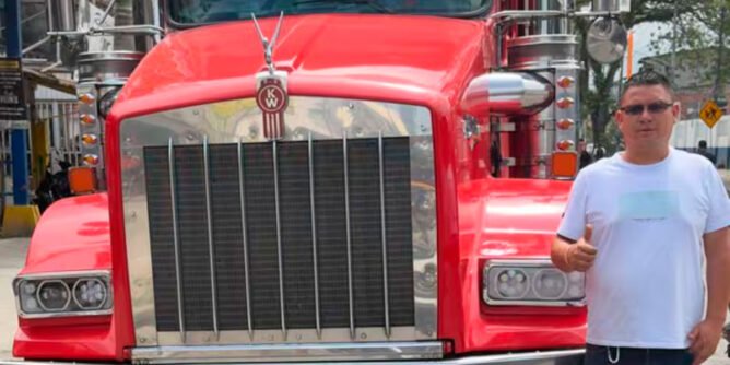 Conductor Miguel Oliva