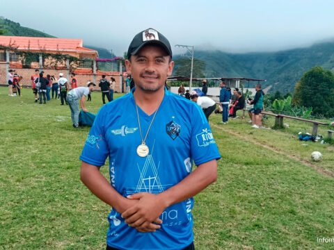 Giovanni Fajardo Rojas, ha jugado los 23 campeonatos de colonias