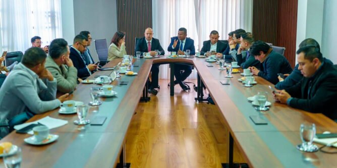 Gremios de Nariño analizan impacto del arancel del 30%