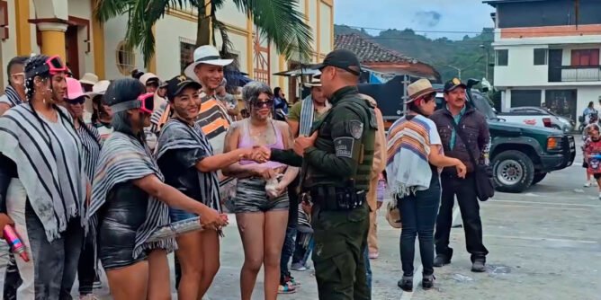 Policía en los carnavales