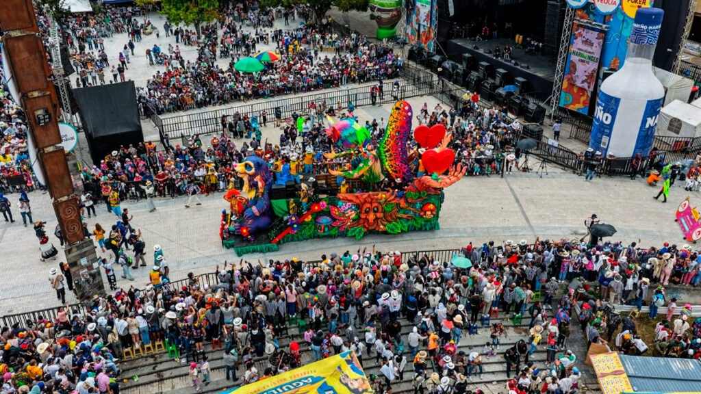 Público en el carnaval de Pasto