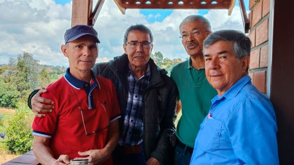 Reunión Revista Mascaluna