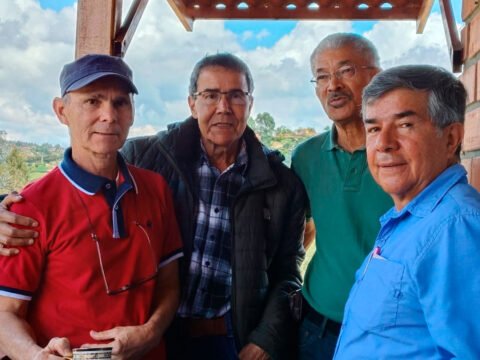 Reunión Revista Mascaluna