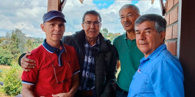 Reunión Revista Mascaluna