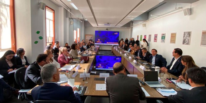 Reunión de gobernadores con ministro de hacienda