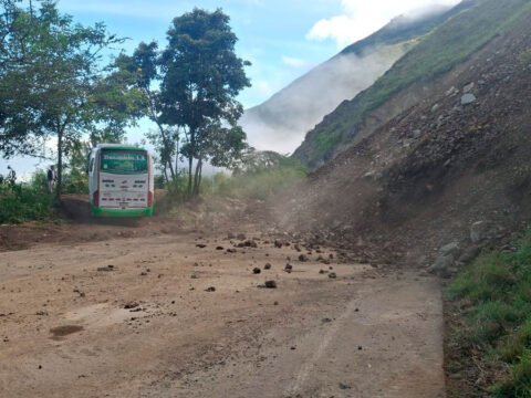 Deslizamiento en Taminango en la vía Panamericana Pasto - Popayán