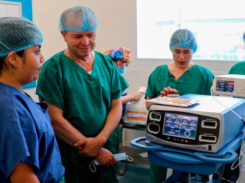 Entrega de equipos al Hospital Universitario Departamental de Nariño