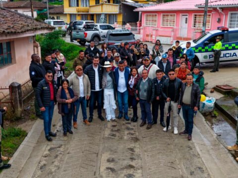 Entregan dos nuevas placas huella en Sapuyes como parte del programa Huellas para la Paz Entregaron placas huellas en Sapuyes, Nariño