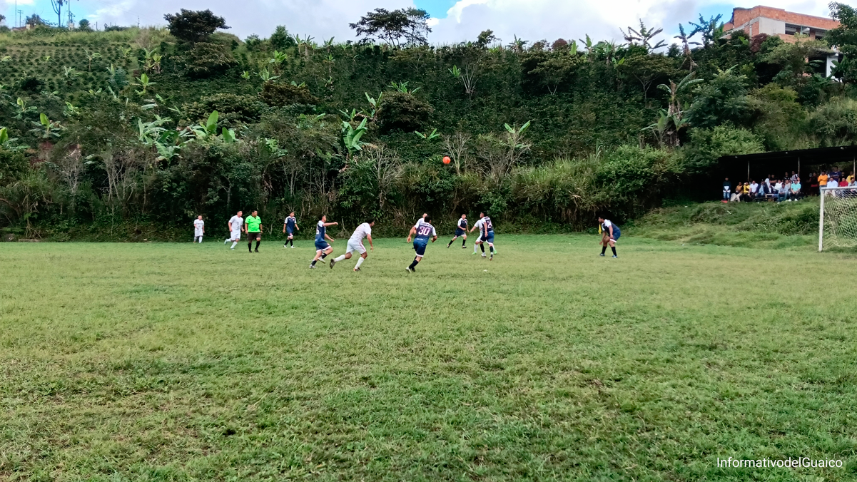 Final del campeonato de fútbol 9 entre San Miguel y Bolívar Final del campeonato de fútbol 9 entre San Miguel y Bolívar
