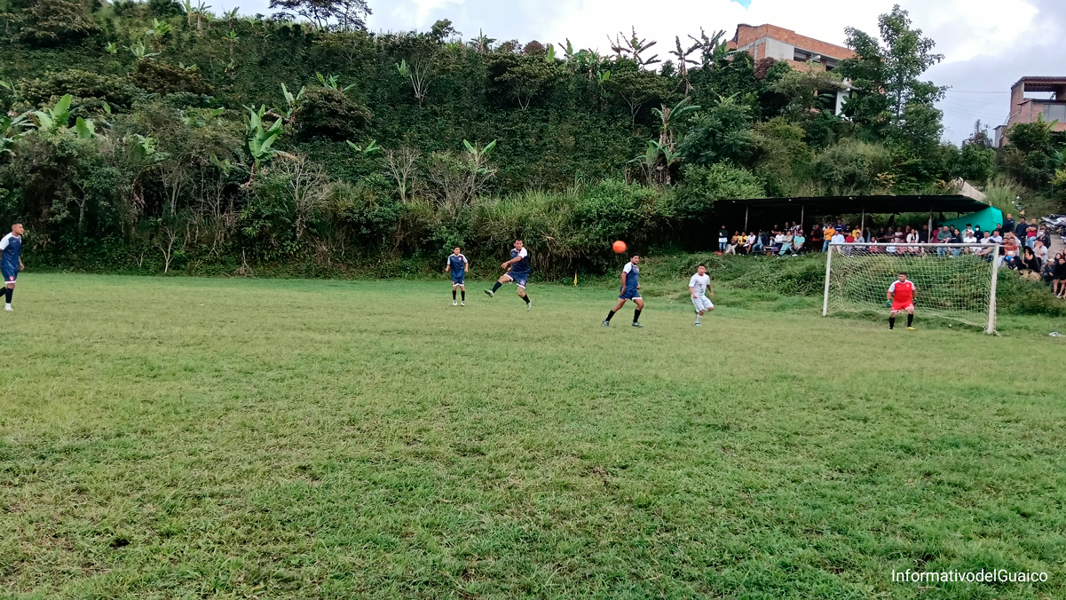 Final del campeonato de fútbol 9 entre San Miguel y Bolívar Final del campeonato de fútbol 9 entre San Miguel y Bolívar