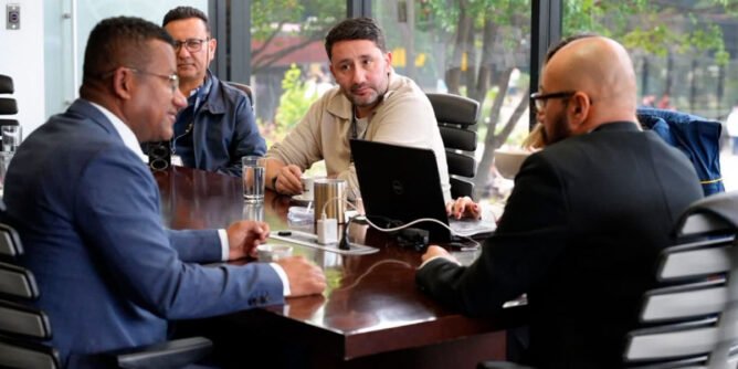 Gobernador de Nariño con el director de la UNGRD Carlos Carrillo