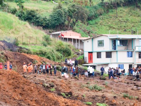 Vereda La Oscurana después del alud de tierra