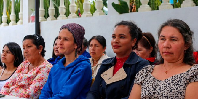 Mujeres floricultoras de Chachagüí