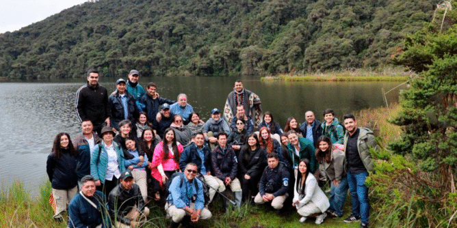 Funcionarios de Parques Naturales y de la Unión Europea