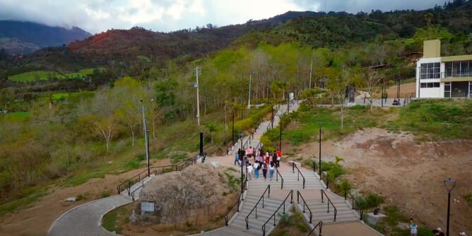 Piedra de Bolívar, Bomboná, Consacá