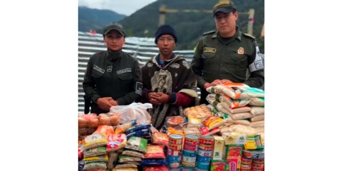 Policía entrega alimentos a fundación de ancianos de Buesaco