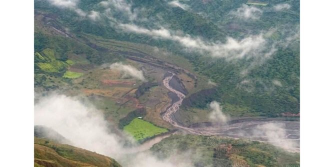 Represa en el río Juanambú, entre El Peñol y Taminango