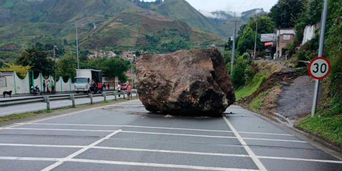Roca en Pilcuán, Imués