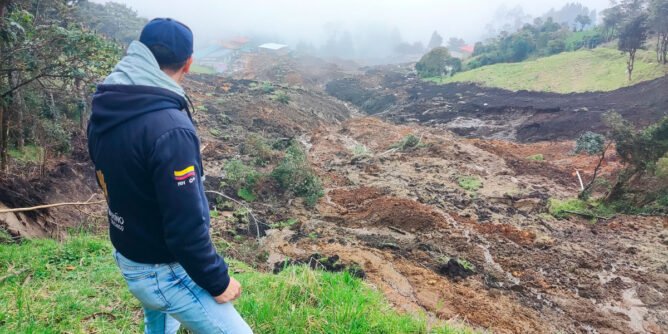 Vista superior de la avalancha de La Oscurana