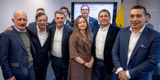 Adjudicación de la doble calzada Estanquillo - Popayán