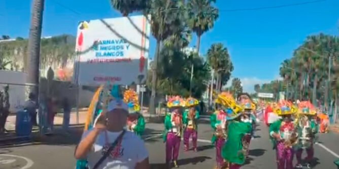 Artistas de Pasto en el Desfile de Santo Domingo, República Dominicana