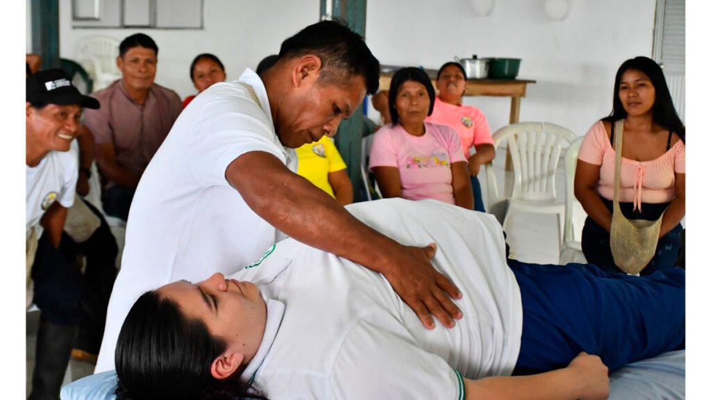 Capacitación en medicina tradicional de comunidad Awá