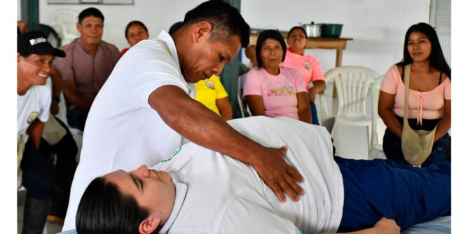 Capacitación en medicina tradicional de comunidad Awá