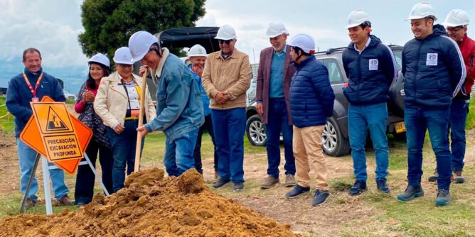 Colocan primera piedra al proyecto de construcción del centro de ciencia de la Universidad de Nariño