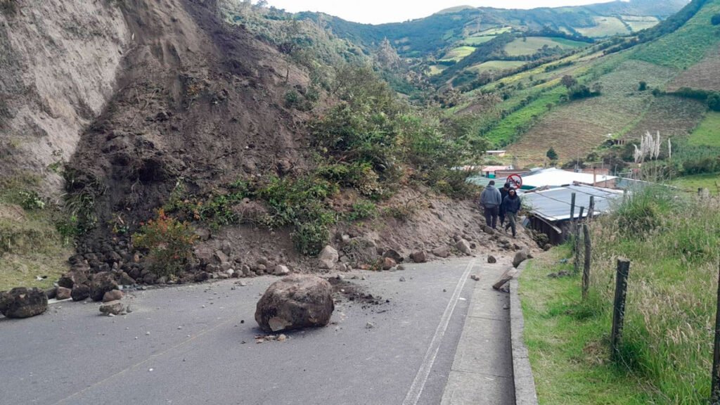 Deslizamiento km 10 de la vía Túquerres - Samaniego