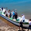 Embarcación para transporte fluvial de familias firmantes de paz