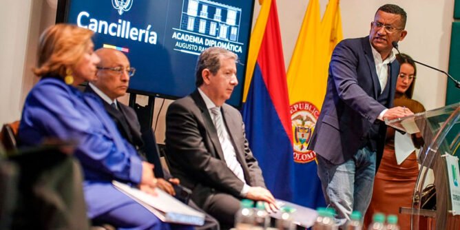 Foro sobre avances de internacionalización en la Universidad Cooperativa de Pasto