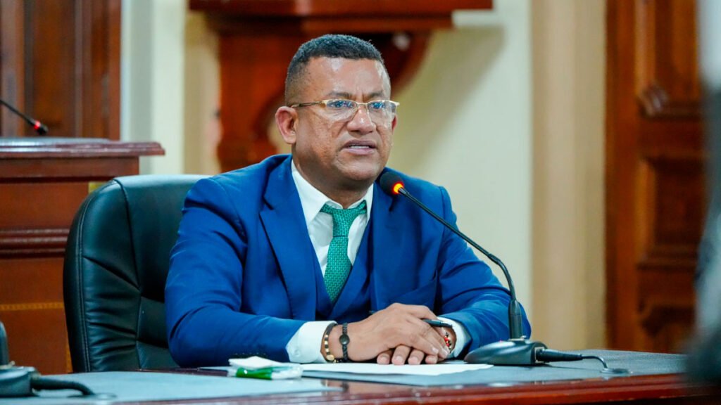 Gobernador de Nariño Luis Alfonso Escobar