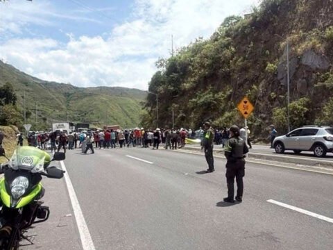 Movilización en El Pedregal, Imués, por comunidades de Abades
