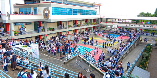 Normal Superior San Carlos de La Unión