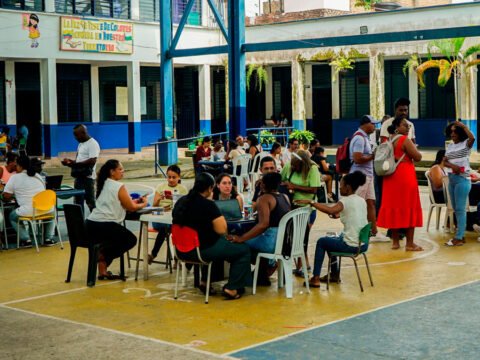 Jornadas del Ministerio de Ciencia fortalecen acceso a becas en el Pacífico colombiano Postulación a becas para el cambio, capítulo Pacífico