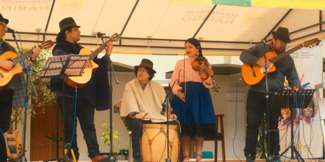 Proyecto Nuestra Herencia entrega instrumentos musicales