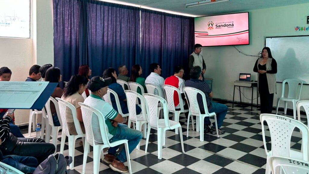 Socialización piscina IESTA