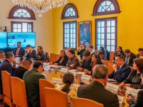 Trataron tema de crisis fronteriza en la Cancillería de Colombia