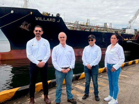 40.000 barriles de diésel nacional llegan a Nariño por el Pacífico