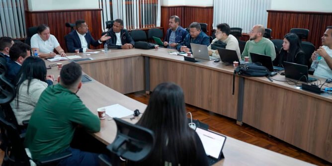 Alcalde de Linares Iván Zambrano con el gobernador de Nariño Luis Alfonso Escobar