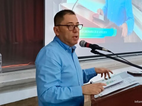 Alcalde de Sandoná en la sesión de la Asamblea Departamental