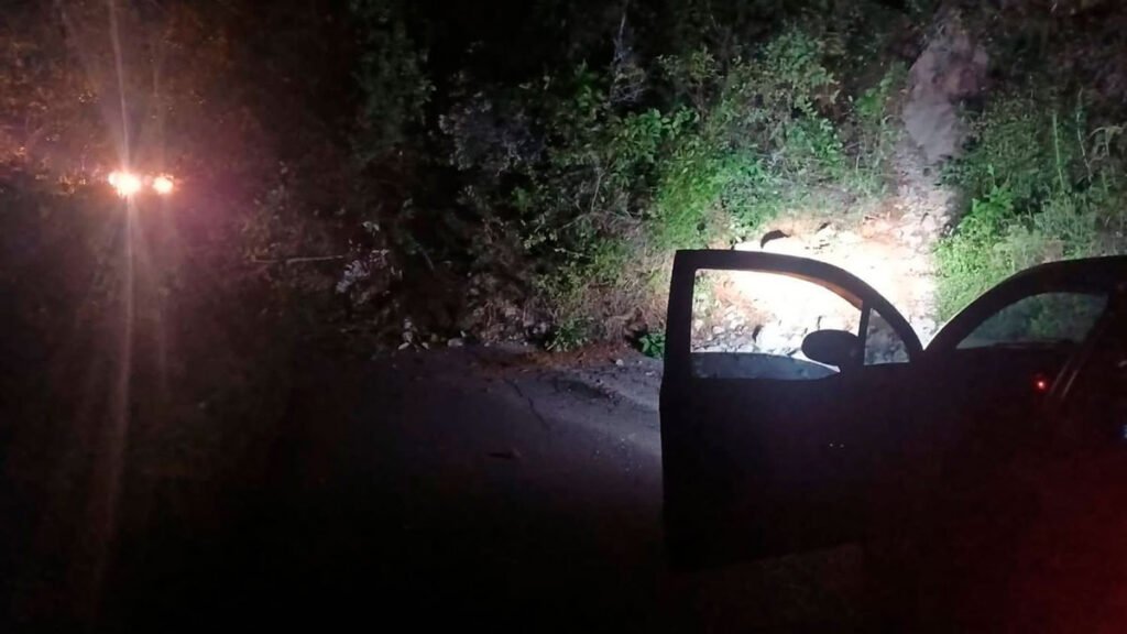 Deslizamiento de tierra bloqueó la vía El Tambo - Pasto