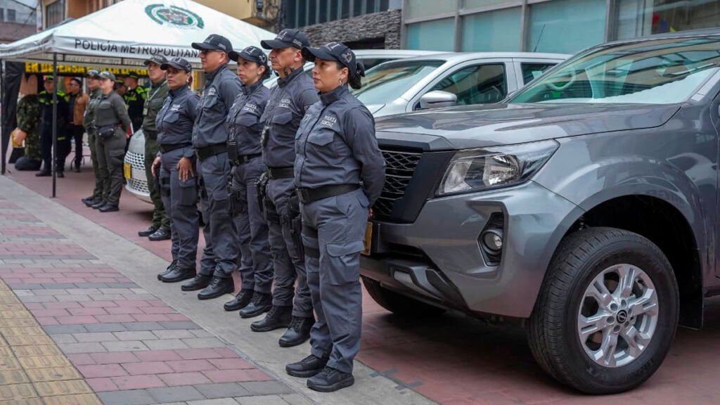 Dotación de vehículos y equipos a la Fuerza Pública